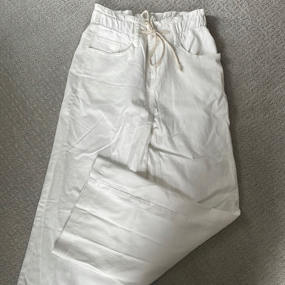 Wide leg trousers